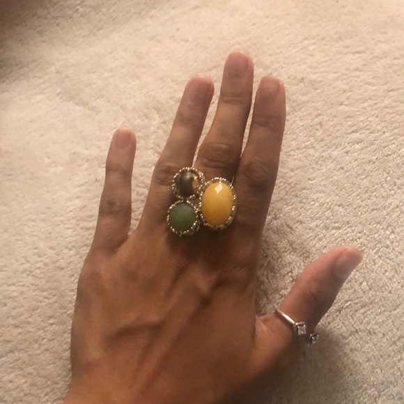 🌸2/$30🌸Wild crystal party ring - Picture 4 of 4